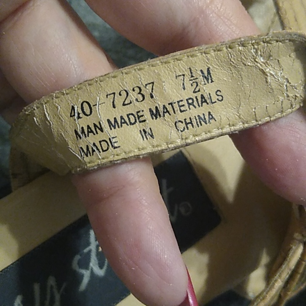 2/$10 Easy Street sandals - Picture 3 of 6